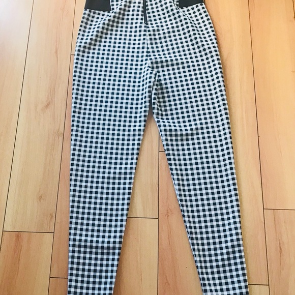 Black and White checkered leggings - Picture 2 of 3